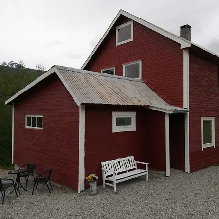 Mountain View House *